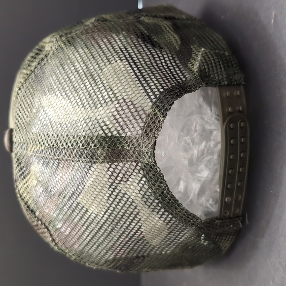 Cobra NYC Men's Green Camo Snapback Trucker Hat. - Picture 3 of 8